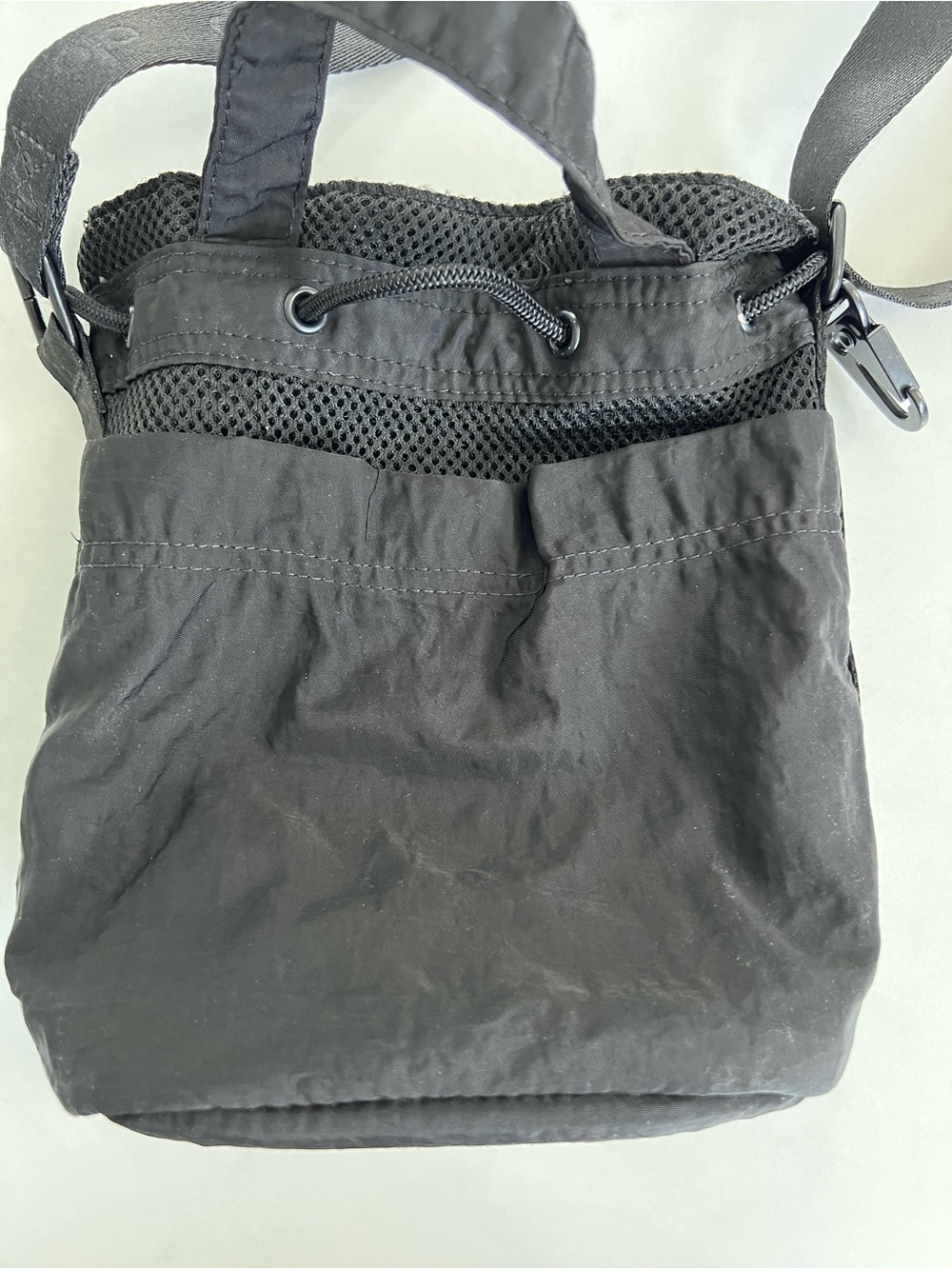 ALO Yoga Bucket Bag in Black - Picture 6 of 6